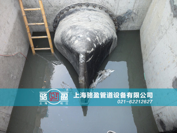 四川省自貢市富順縣法蘭式<a href=http://www.jnfeidi.com/ target=_blank class=infotextkey><a href=http://www.jnfeidi.com target=_blank class=infotextkey>鴨嘴閥</a></a>安裝現場