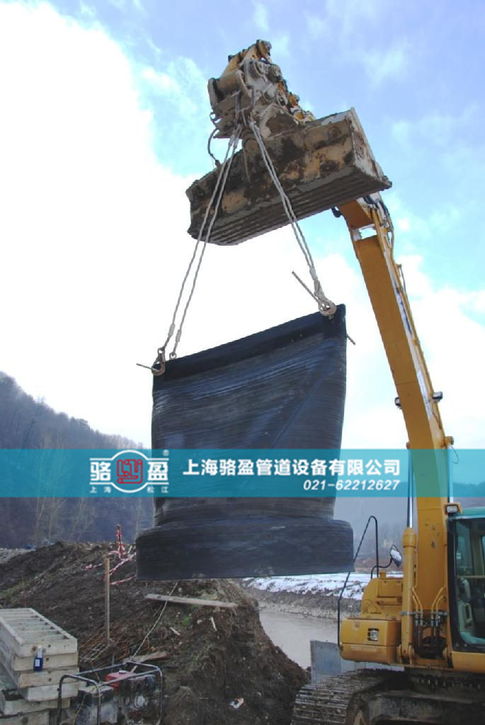 大口徑橡膠法蘭式<a href=http://www.jnfeidi.com/ target=_blank class=infotextkey><a href=http://www.jnfeidi.com target=_blank class=infotextkey>鴨嘴閥</a></a>安裝圖